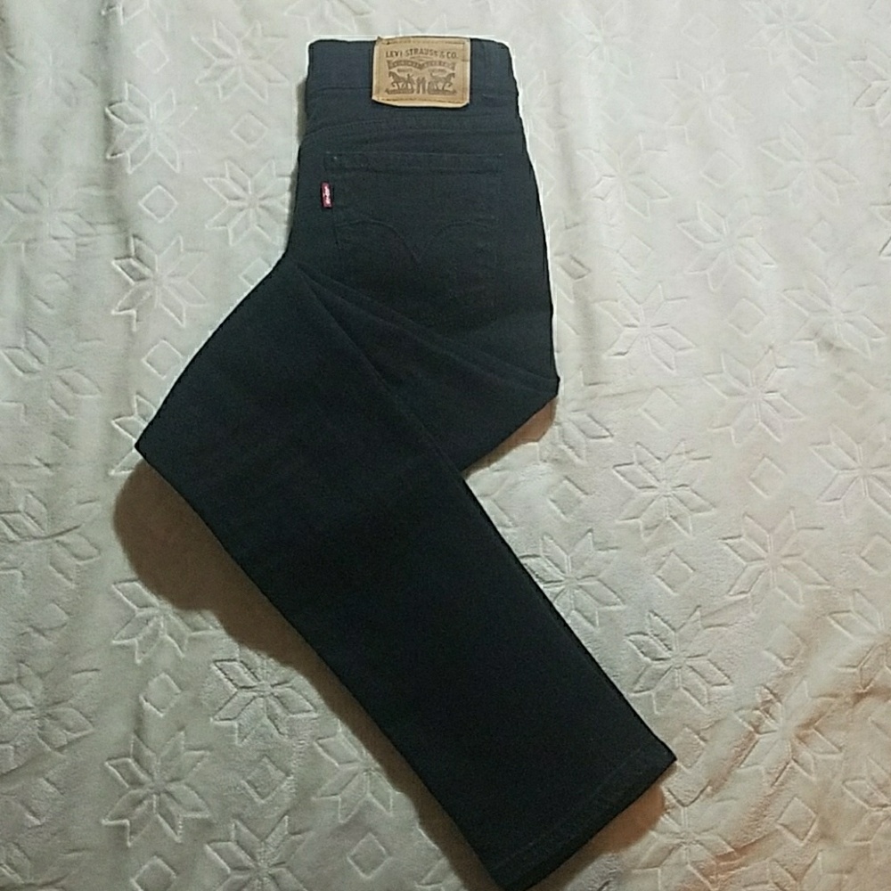 Black Levis boyfriend jeans